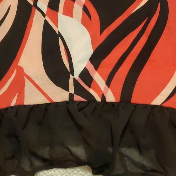 EST. 1946 Women's multi color blouse - Picture 4 of 8